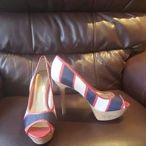 Guess heel